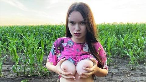 Stepsister got nervous in the cornfield and found comfort in her stepbrother's big cock